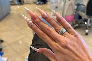 Diva Nails image