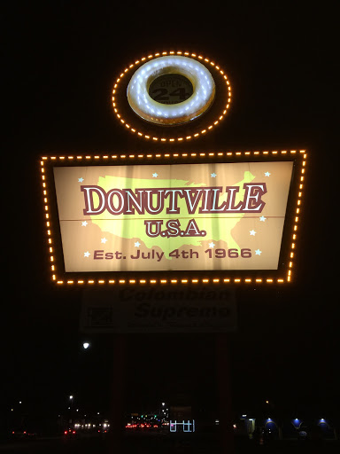 Donut Shop «Donutville U.S.A.», reviews and photos, 14829 Ford Rd, Dearborn, MI 48126, USA