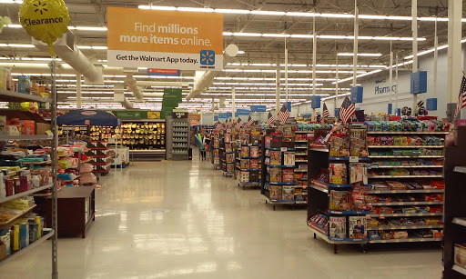 Discount Store «Walmart», reviews and photos, 40 Drury Dr, La Plata, MD 20646, USA