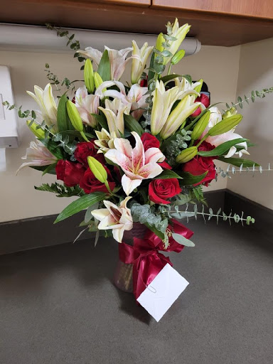 Florist «ROSE PETALS FLORIST», reviews and photos, 343 S 2nd St, Little Falls, NY 13365, USA