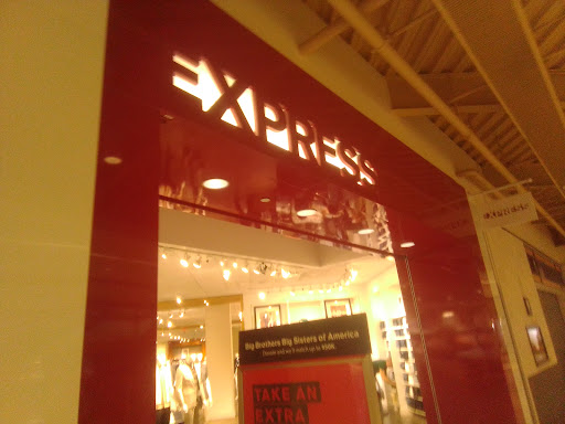 Clothing Store «Express», reviews and photos, 1000 Palisades Center Dr, West Nyack, NY 10994, USA