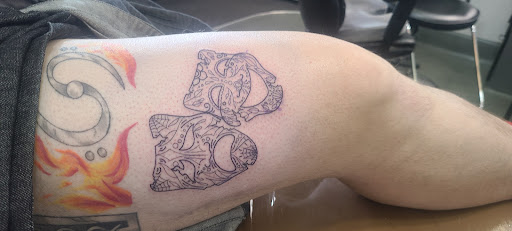 Tattoo Shop «In the Skin Tattoo & Body Piercing Studios», reviews and photos, 586 N Lake Ave, Pasadena, CA 91101, USA