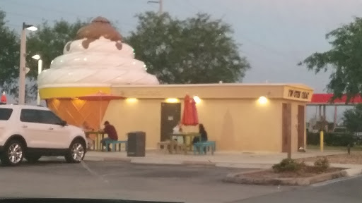 Ice Cream Shop «Twistee Treat Sebring», reviews and photos, 33711 Grand Prix Dr, Sebring, FL 33870, USA