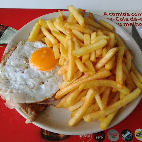 Avaliações doPadaria E Pastelaria Três Bandeiras, Lda. em Oliveira de Azeméis - Padaria