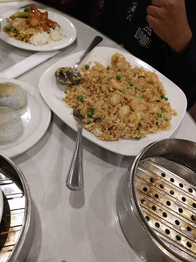 Shopping Mall «Orchard Mall Shopping Center», reviews and photos, 6337 Orchard Lake Rd, West Bloomfield Township, MI 48322, USA