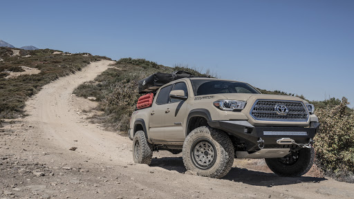 Truck Accessories Store «Car Gear», reviews and photos, 110 N Main St, Akron, OH 44308, USA