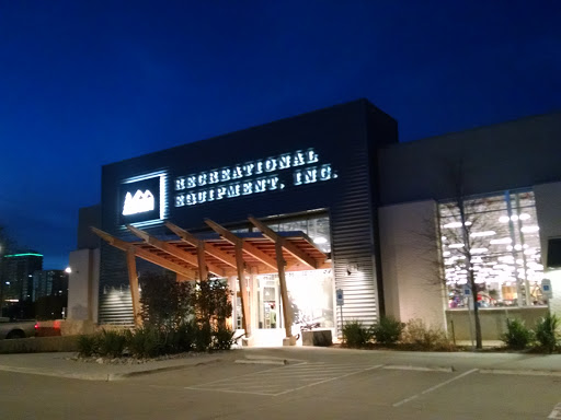 REI, 5929 Northwest Hwy, Dallas, TX 75231, USA, 