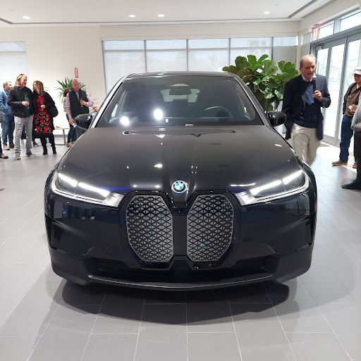 Car Dealer «BMW of Peabody», reviews and photos, 221 Andover St, Peabody, MA 01960, USA