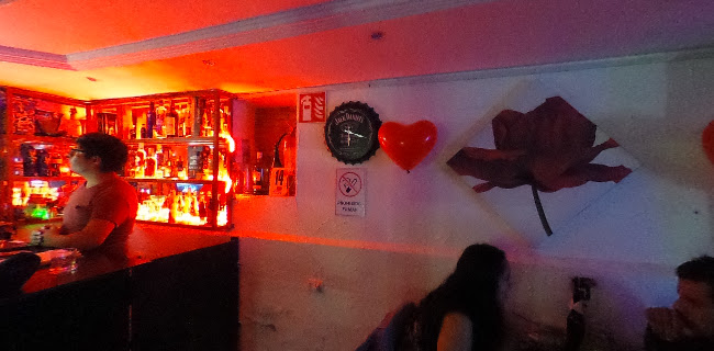 Mal Amor Bar Karaoke - Cuenca