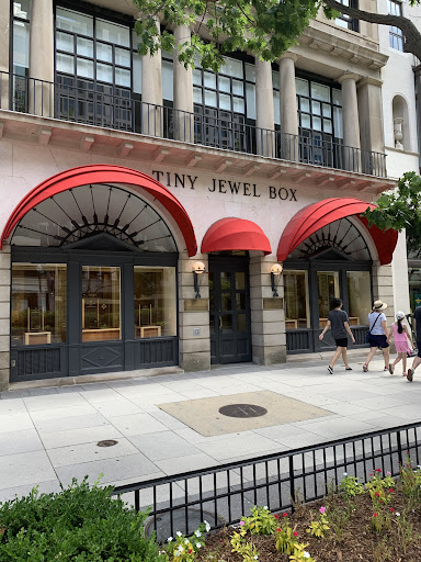 Tiny Jewel Box, 1155 Connecticut Ave NW, Washington, DC 20036, USA, 