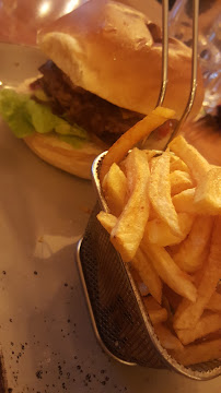 Hamburger du Restaurant Le TUB à Paris - n°6