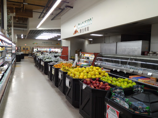 Shopping Mall «Fubonn Shopping Center», reviews and photos, 2850 SE 82nd Ave #80, Portland, OR 97266, USA