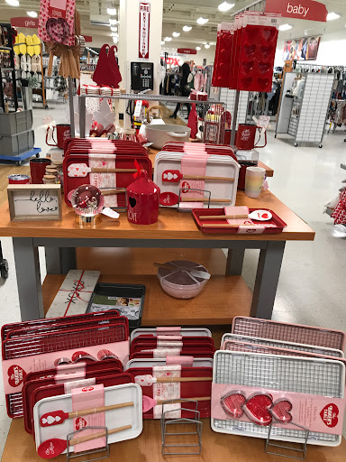 Department Store «T.J. Maxx», reviews and photos, 14 Candlewood Lake Rd, Brookfield, CT 06804, USA