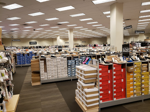 Shoe Store «DSW Designer Shoe Warehouse», reviews and photos, 16920 SW 72nd Ave, Tigard, OR 97224, USA