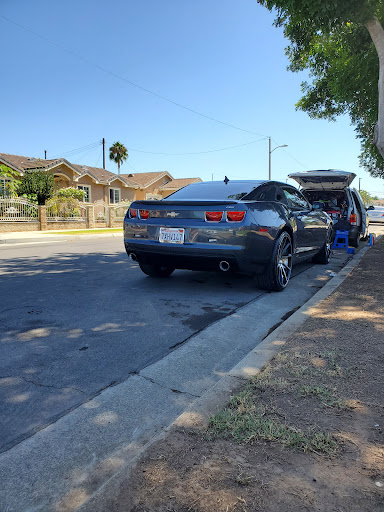 Knights in Shining Auto Mobile Detailing Services en Covina