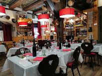 Atmosphère du Restaurant de spécialités alsaciennes D'baecka Ofa Stub à Ribeauvillé - n°1