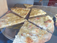 Plats et boissons du Pizzas à emporter Camion Pizza chez Papa à Marseille - n°6