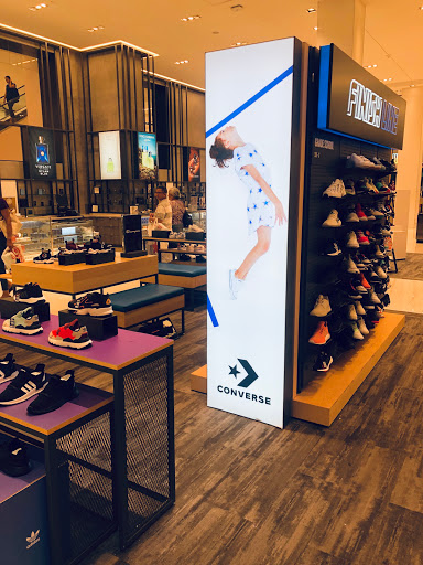 Clothing Store «Finish Line», reviews and photos, 422 Fulton St, Brooklyn, NY 11201, USA