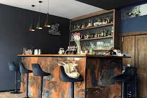 Kwadratoova Cocktail Bar image