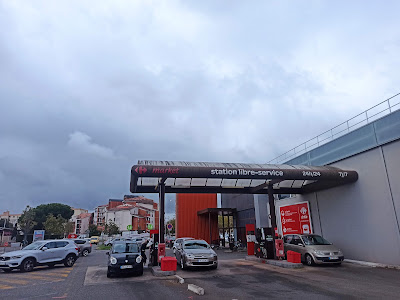 Station-service Carrefour à Colomiers