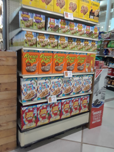 Grocery Store «Giant Food Stores», reviews and photos, 4855 West Chester Pike, Newtown Square, PA 19073, USA