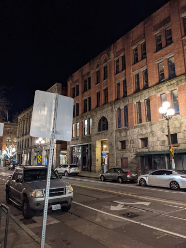Used Book Store «Globe Bookstore», reviews and photos, 218 1st Avenue South, Seattle, WA 98104, USA