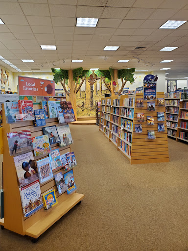 Book Store «Barnes & Noble», reviews and photos, 91 Old Country Rd, Carle Place, NY 11514, USA