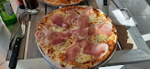 Plats et boissons du Pizzeria Turbo Délices à Heyrieux - n°13