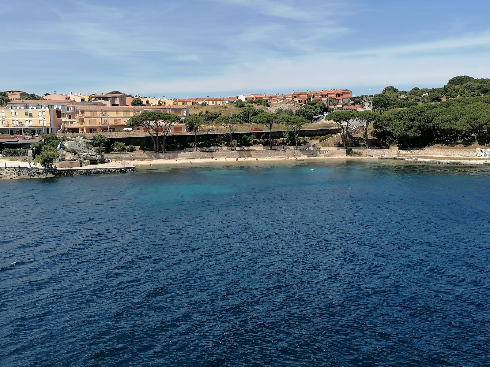 Palau Vecchio Beach'in fotoğrafı - Çocuklu aile gezginleri için önerilir