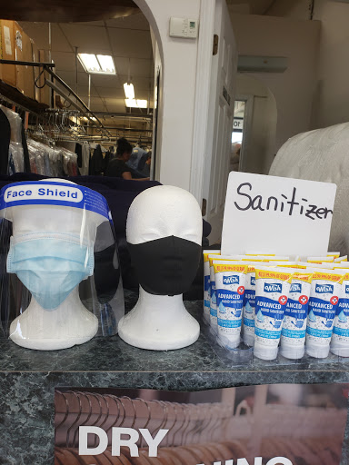 Dry Cleaner «Happy Cleaners», reviews and photos, 10 N Bartlett Rd, Streamwood, IL 60107, USA