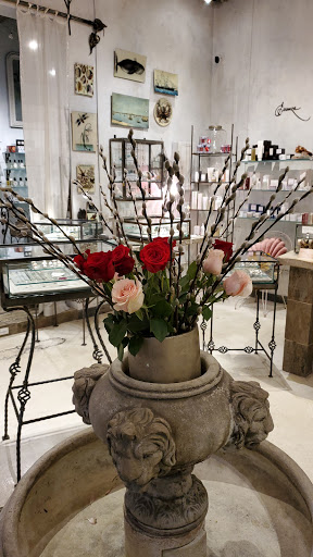 Gift Shop «Essenza Inc», reviews and photos, 615 N 35th St, Seattle, WA 98103, USA