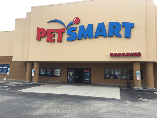 Pet Supply Store «PetSmart», reviews and photos, 420 Home Dr, Pittsburgh, PA 15275, USA