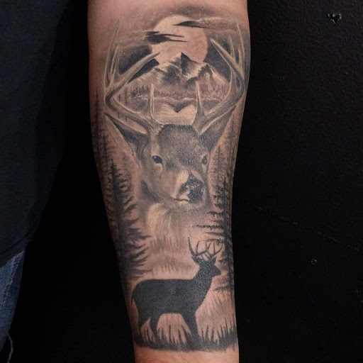 Tattoo Shop «Sarenity Tattoo & Piercing in Birchwood Mall», reviews and photos, 4350 24th Ave, Fort Gratiot Twp, MI 48059, USA