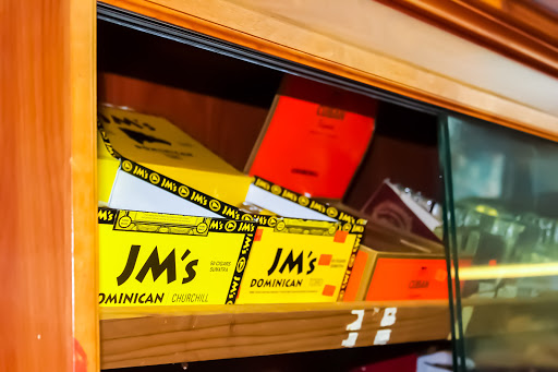 Tobacco Shop «Ace Tobacco Shop», reviews and photos, 2501 Lake Ave, Altadena, CA 91001, USA