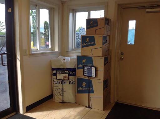 Self-Storage Facility «Life Storage», reviews and photos, 38390 Chester Rd, Avon, OH 44011, USA