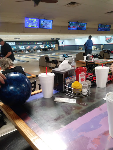 Bowling Alley «Hilltop Lanes», reviews and photos, 2010 US-287 BUS, Waxahachie, TX 75165, USA