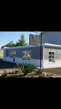 Salon On The Avenue - Photo 8 - Car repair in Pensacola, FL, Pensacola