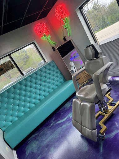 Explore gold tattoo ideas, creative tattoo ideas in Lake Bluff, available at Evolution Body Arts
