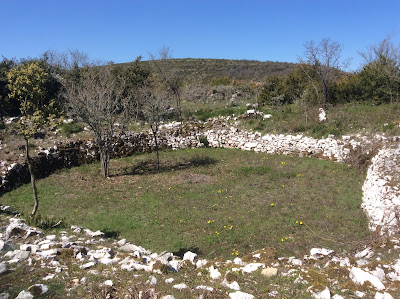 Hameau médiéval Fabiergues à Sainte-Eulalie-de-Cernon