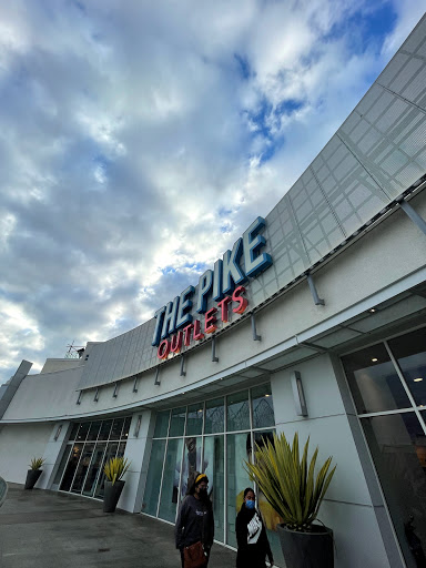 Clothing Store «H&M», reviews and photos, 37 Aquarium Way, Long Beach, CA 90802, USA