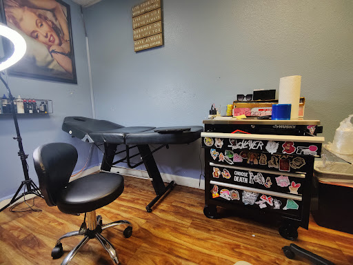 Tattoo Shop «Famous Tattoo & Body Piercing», reviews and photos, 1973 S Victoria Ave, Ventura, CA 93003, USA