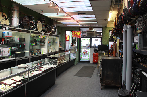 Pawn Shop «Royal Pawn Shop», reviews and photos, 428 S Clark St, Chicago, IL 60605, USA