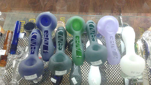 Tobacco Shop «Tobacco &more smoke & vape shop», reviews and photos, 11924 Seminole Blvd, Largo, FL 33778, USA