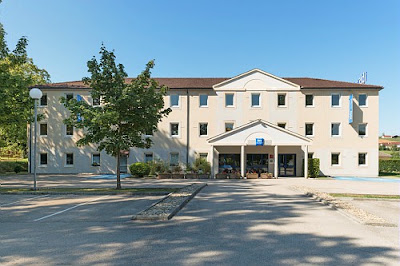 Hôtel ibis budget Lons le Saunier à Lons-le-Saunier