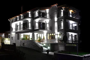 Artemis Traditional Hotel image