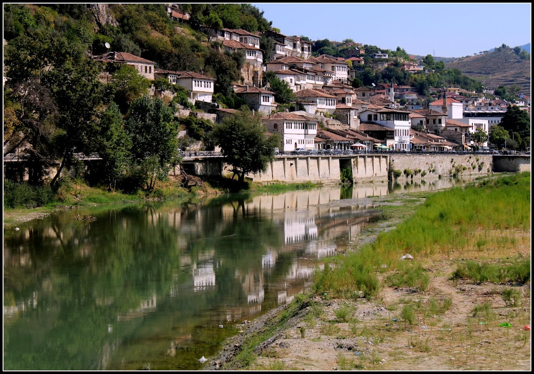 Berat, Arnavutluk