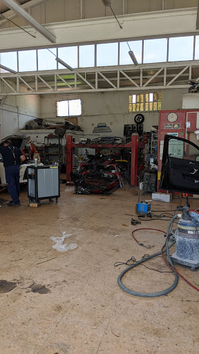 Talleres y Gruas Santiago Gimeno e Hijos, S.L. en Daroca, Zaragoza