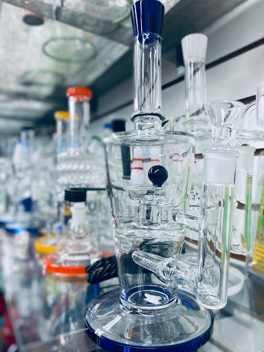 Tobacco Shop «AM SMOKE SHOP», reviews and photos, 1401 State St, Orem, UT 84057, USA