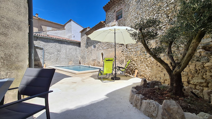 Photo Maison de vacances La maison Bleue de Céreste 04280 Céreste