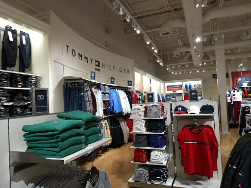 Outlet Mall «The Outlet Shoppes At Fremont», reviews and photos, 6245 N Old 27, Fremont, IN 46737, USA